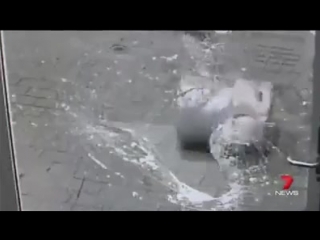 А ларчик просто открывался