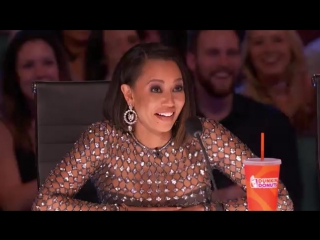 12-летняя чревовещатель Дарси Линн покорила публику шоу America's Got Talent
